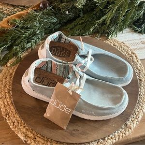 Hey Dude Womens size 7